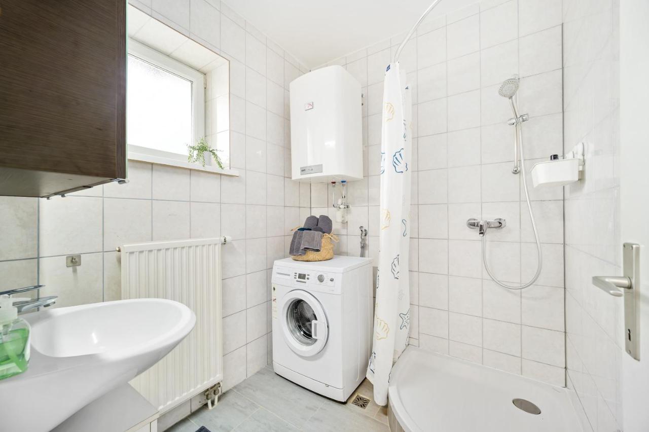 Ferienwohnung Erholung Pur Nahe Krankenhaus & Uni Mit Parkplatz! Graz Exterior foto